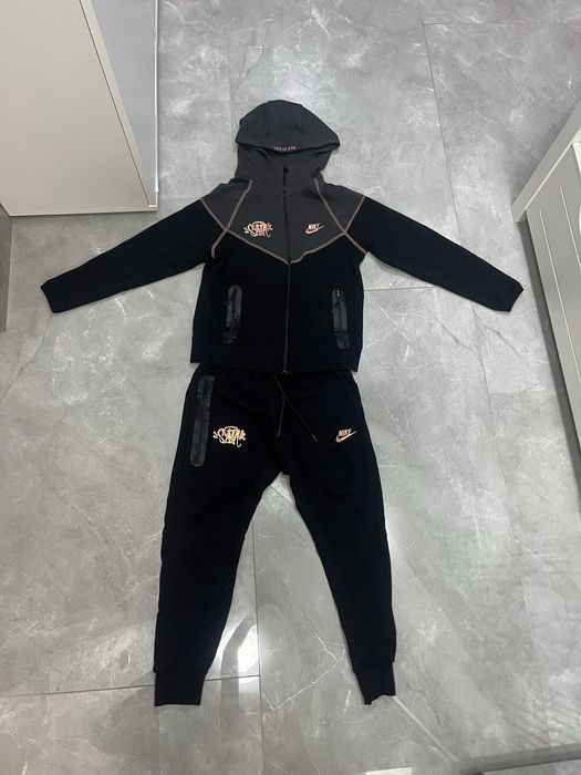 Nike tech чисто нови