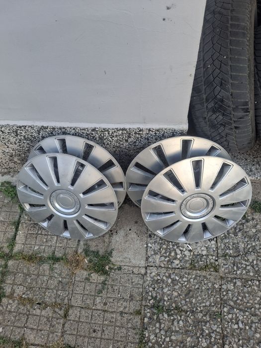 Гуми с джанти от VW Passat + подарък тазове