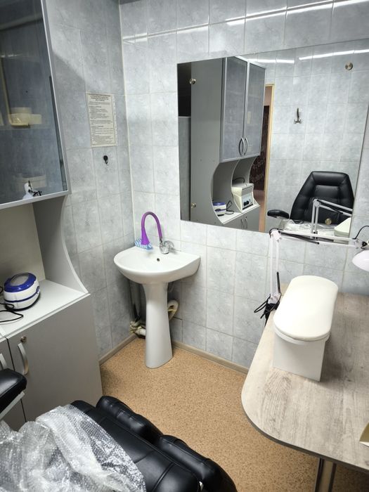 Сдам кабинет в парикмахерской салоне..