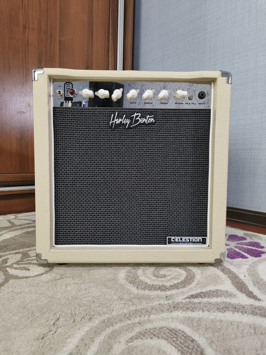 Ламповый комбик Harley Benton TUBE15 Celestion