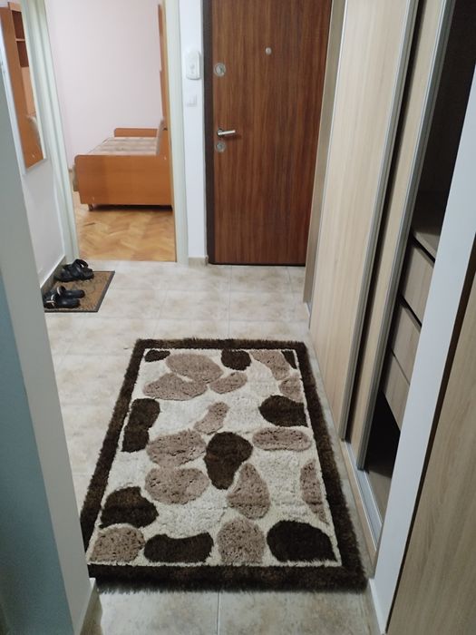 Inchiriez apartament 2 camere  Exercutiu