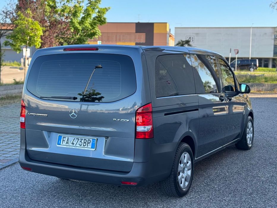 Mercedes Vito 114 CDI 9 Locuri 2 usi laterale! nu fac schimb