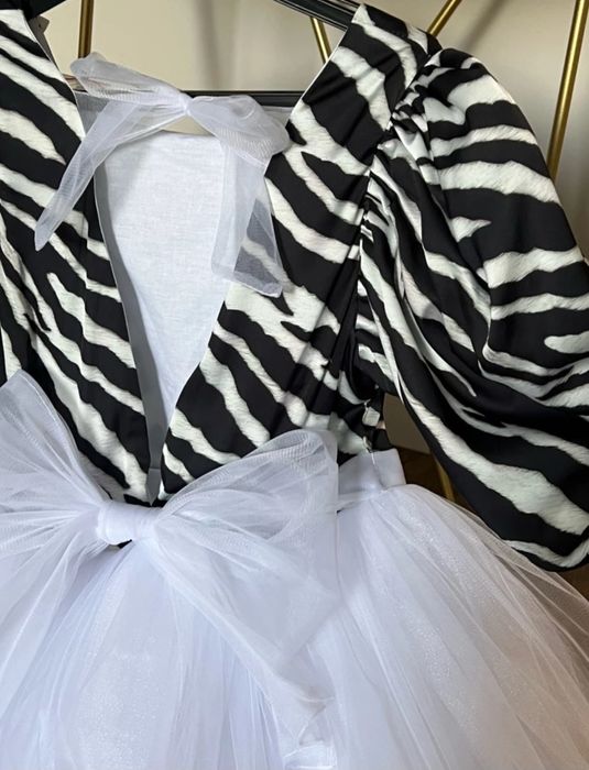 Платье нарядное новое