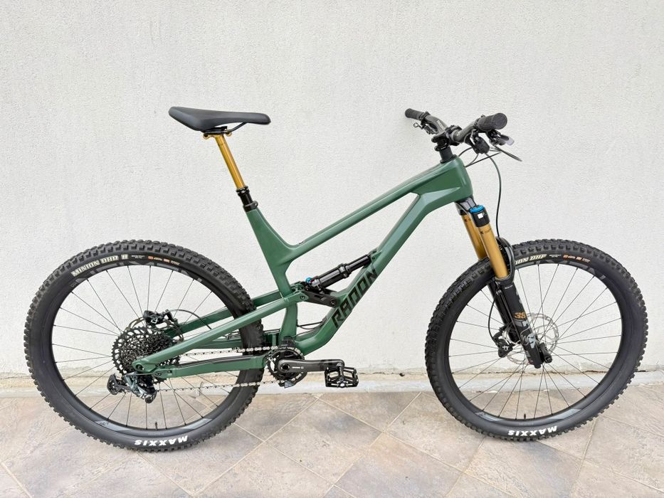 Bicicleta Radon Swoop 10.0 HD CF carbon marime XL 2025 full suspension Fox 38 Kashima R29” 1x12