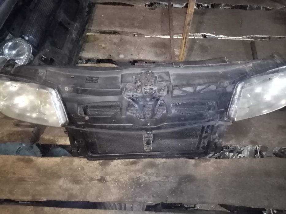 Телевизор на Фольксваген Джета 2003г.в