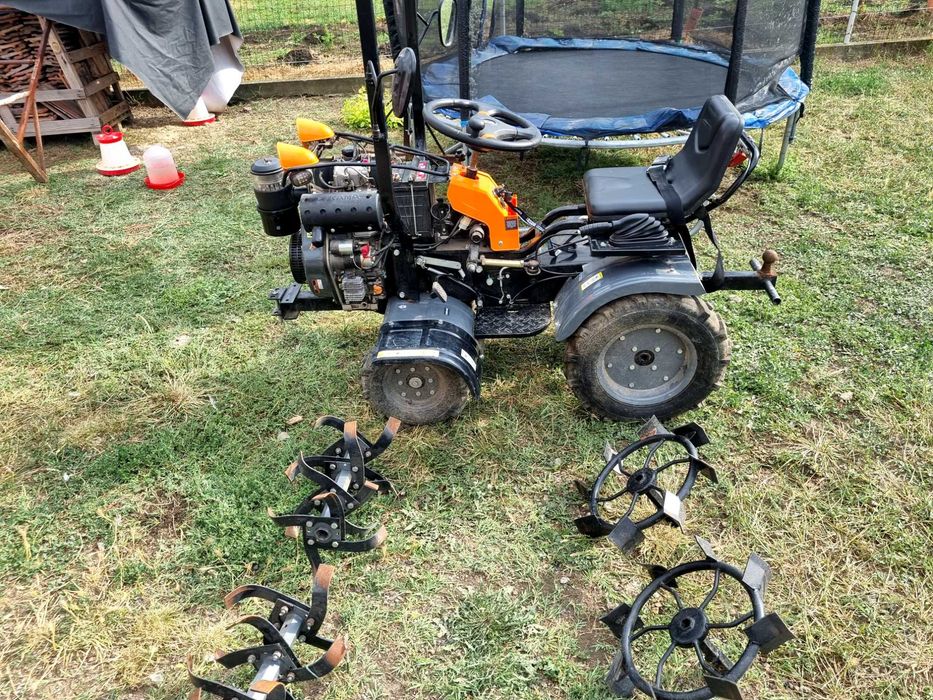 Minitractor 4x4 Evotools R1200 Diesel 12CP - Doar 19 ore +