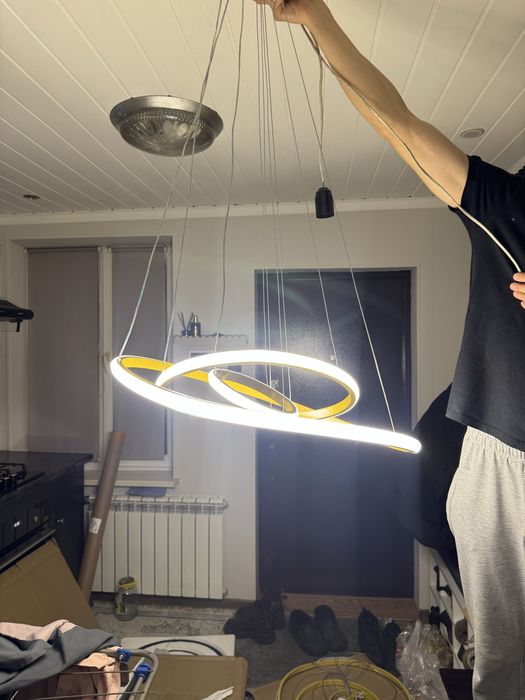 Люстра новая led