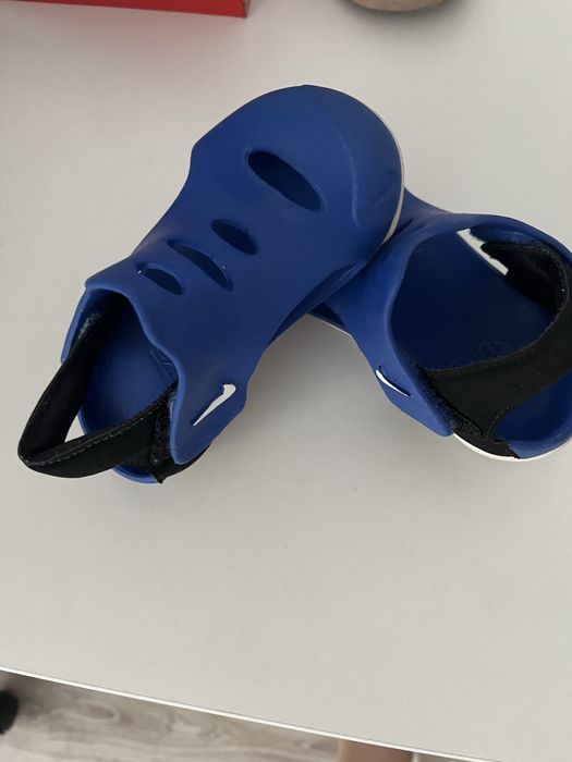 2 Perechi Sandale Nike baieti