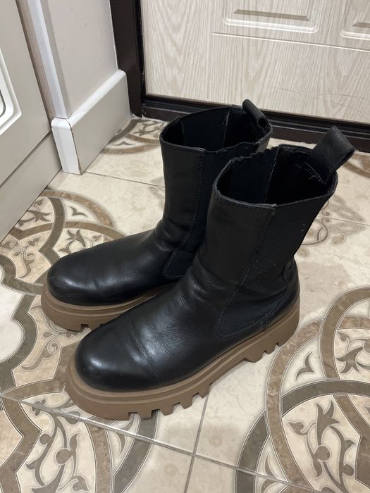 Ботинки женсикие от zara