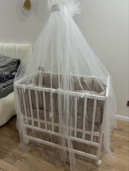 Продам детскую кроватку