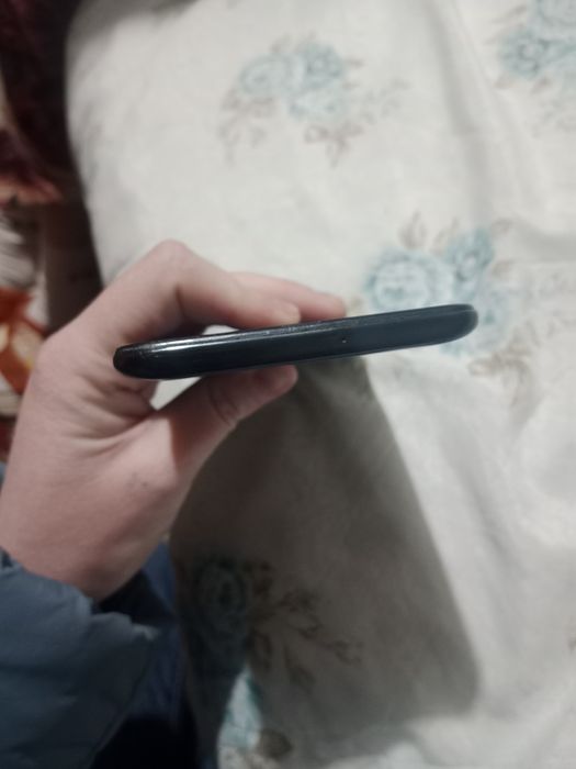 Продам до вечера Самсунг а30 32гб