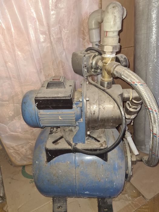 Продам водяной насос.HUBERT.