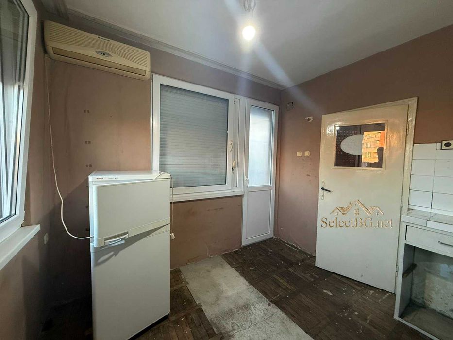 Продава се Двустаен апартамент в Велико Търново, Център - 45 кв.м за 1378 €/кв.м - Снимка #2