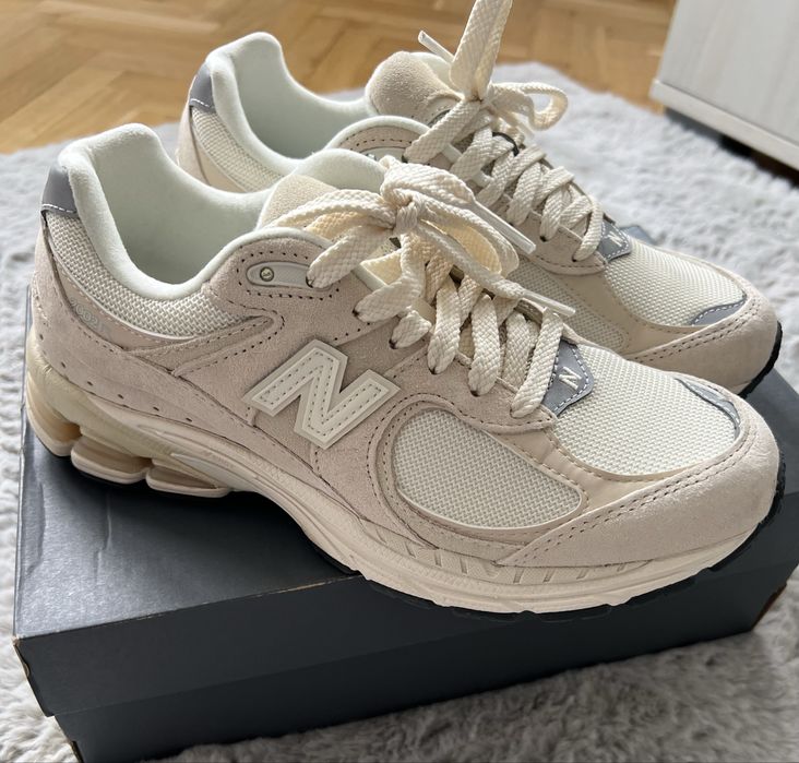 Маратонки New Balance 2002