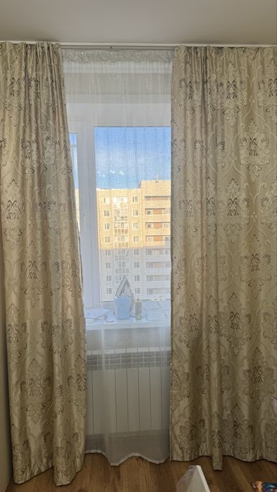 Продам шторы (комплект)