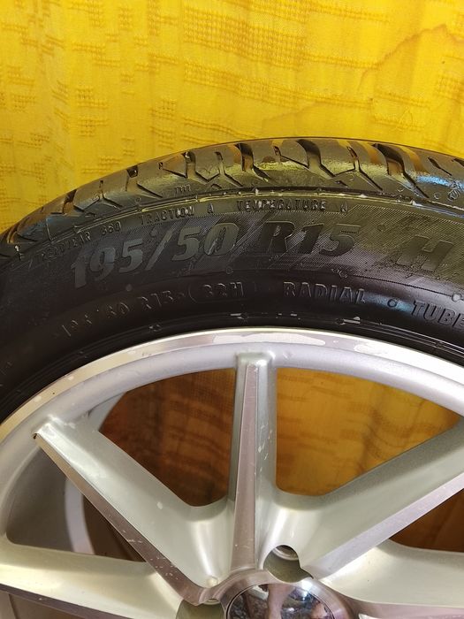 Воссуны, вертушки!