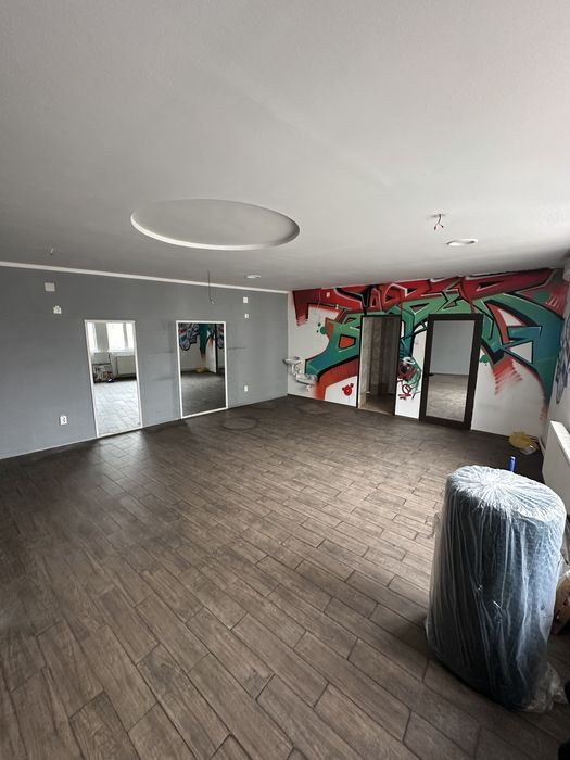 Inchiriez spatiu comercial  100 m2