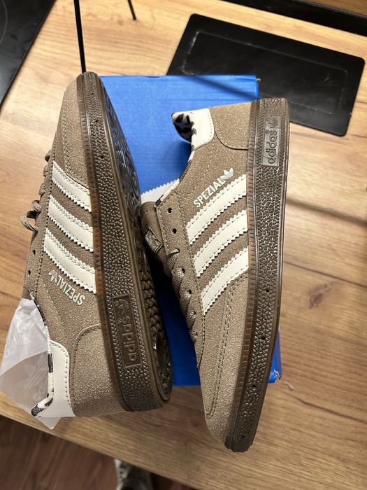 Adidas Spezial nou in cutie