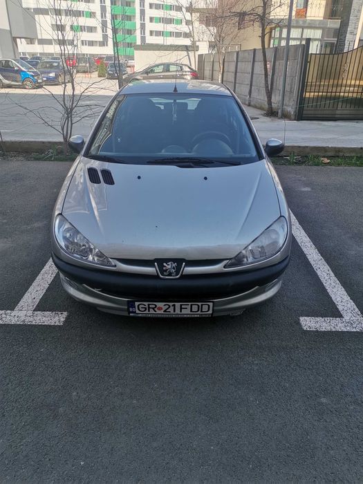 Vând Peugeot 206
