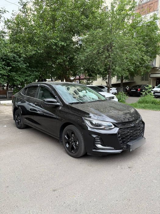 Chevrolet Onix 2024 — 2