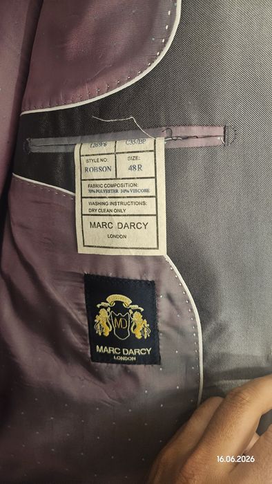 Costum bărbătesc  48 Marc Darcy London