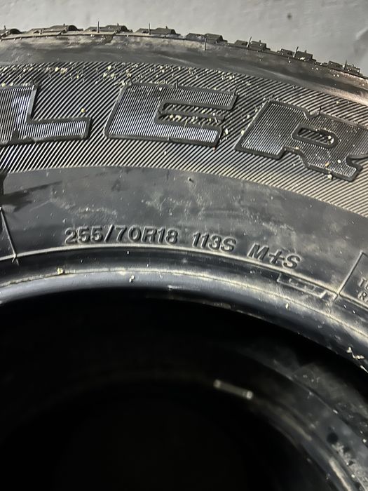 255 70 18 Bridgestone MS