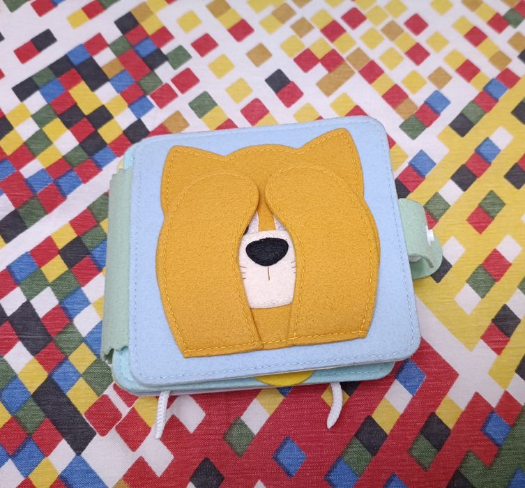 Продам книжку из фетра