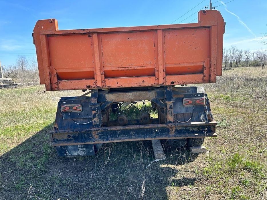 Продам самосвальный прицеп