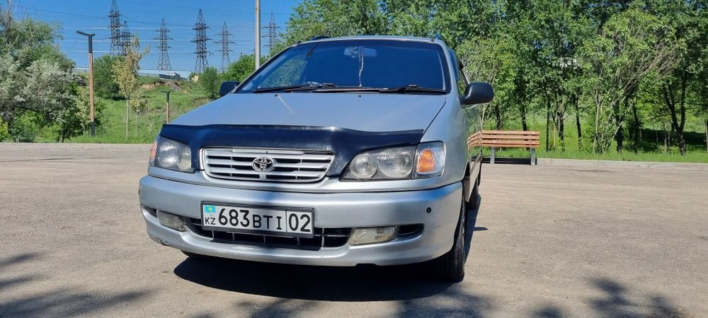 Toyota Ipsum минивэн