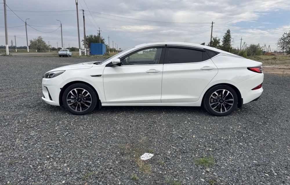 Продам автомобиль Jac J7