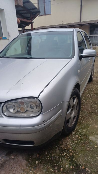 Golf 4 din anul 2004 , stare  de funcționare
