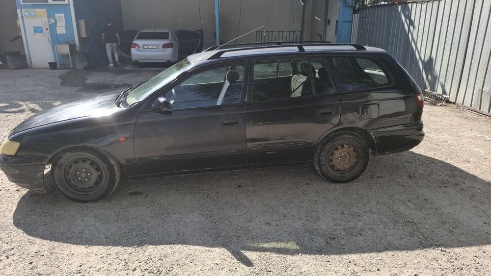 Таиота Карина Е 1995 газ