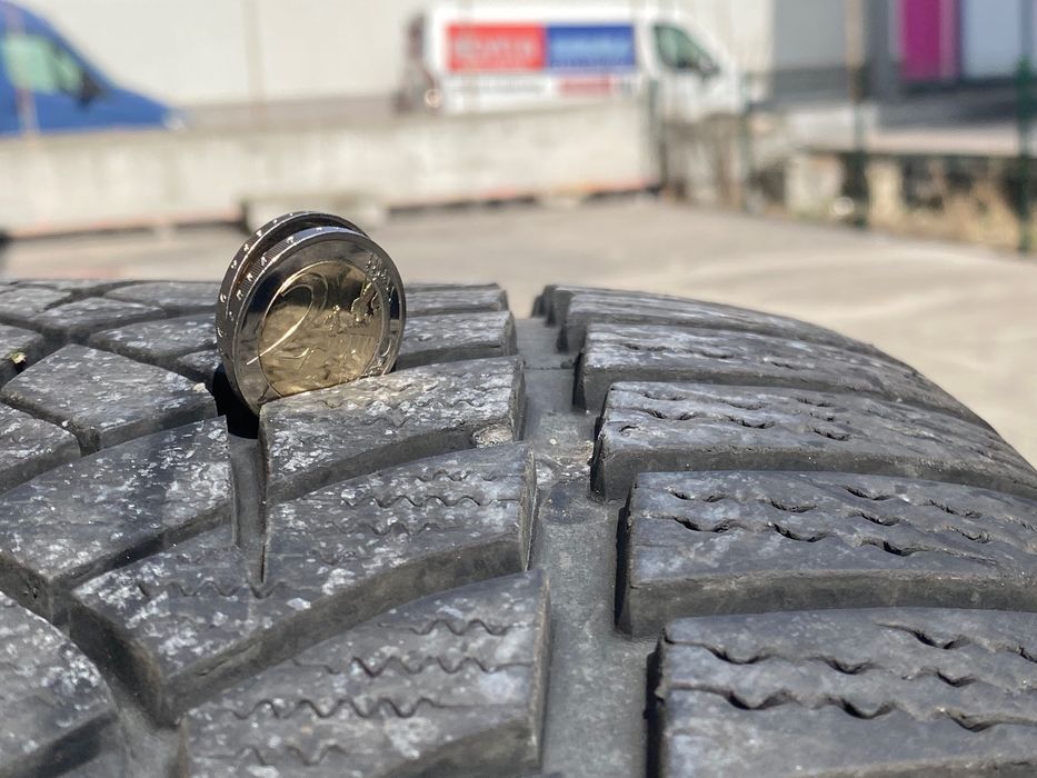 Goodyear Ultragrip 265/40 R20 104V DOT21