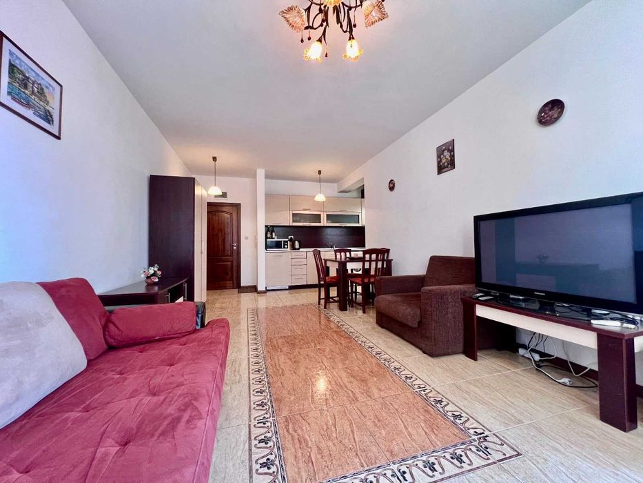 Продава се Двустаен апартамент в Свети Влас - 67 кв.м за 1165 €/кв.м - Снимка #2