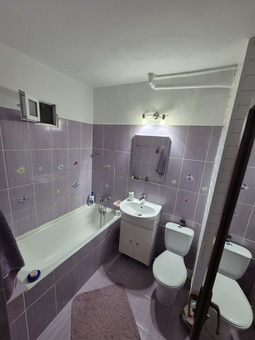 Vand apartament cu 2 camere