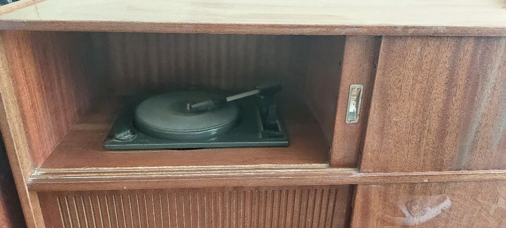 Ретро радио грамофон