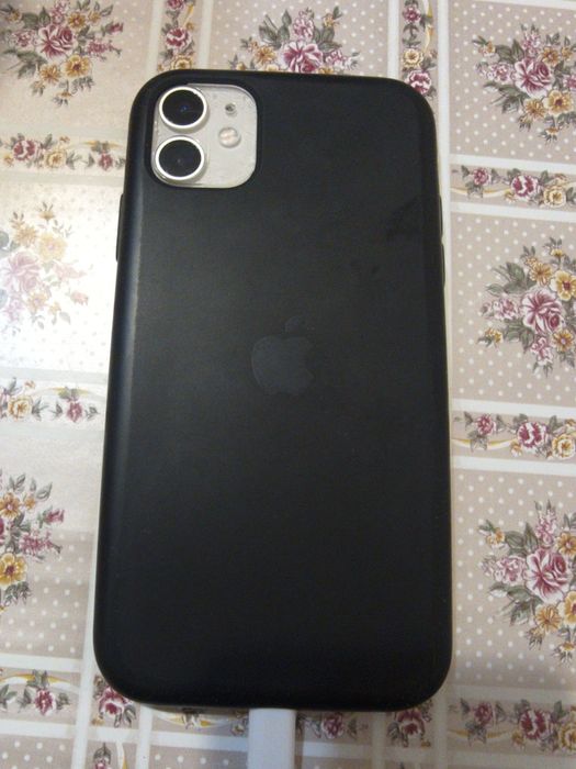 Телефон : iPhone 11 128gb