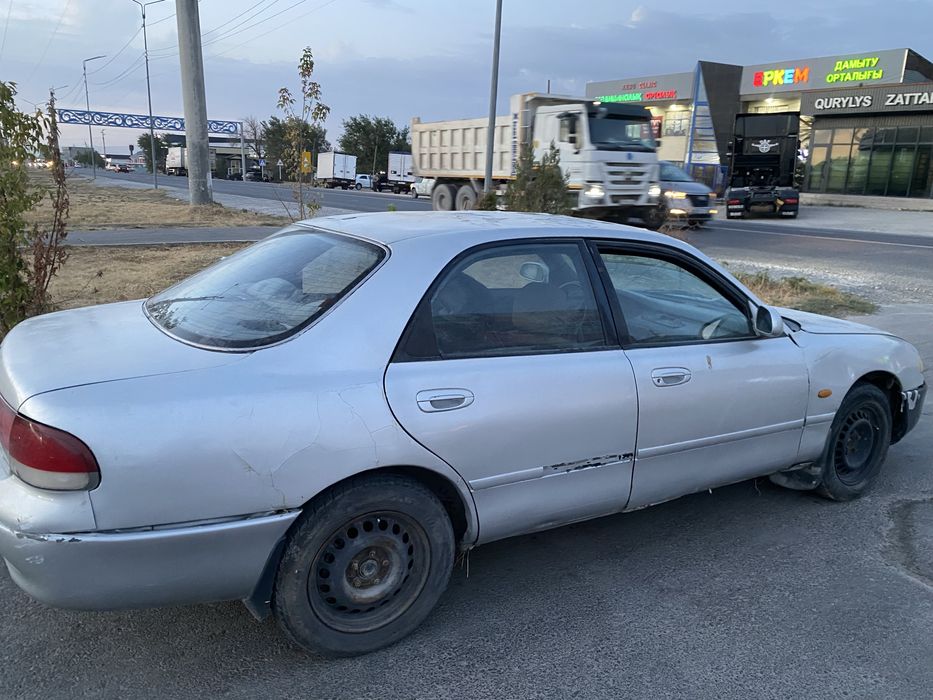 Мазда 626  сатылады