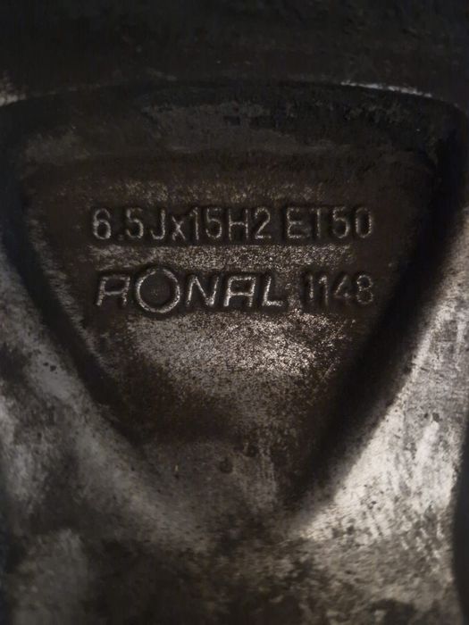 Vând 4 jante aluminiu Skoda Octavia 2 în perfecta stare nu sunt stramb