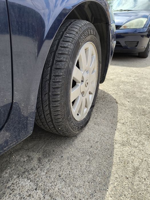 Vând jante  , dimensiunea 205/55R16 cu tot cu cauciucuri
