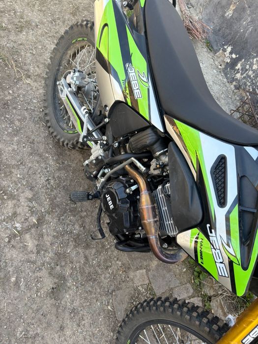 Продам мотоцикл эндуро 250куб