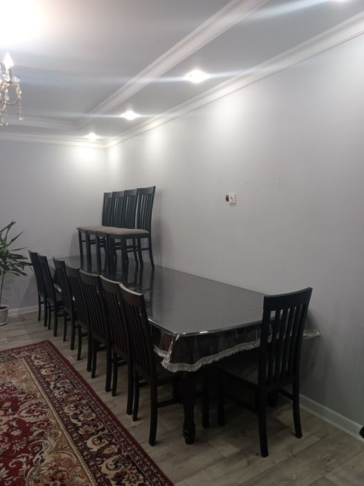 Продам стол 4метра и 12стульев