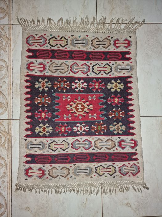 Covoare vechi traditionale