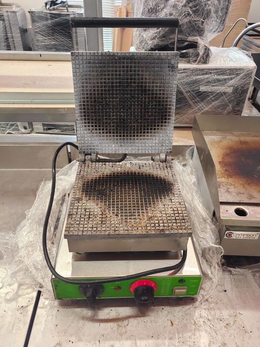 Промышленная вафельница