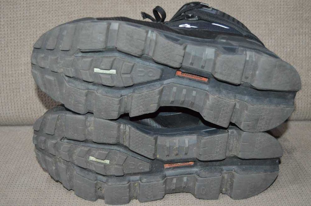 Ghete On Running Cloudrock 2 Waterproof marime 42