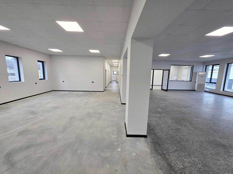 Продавам Производствена сграда в парцел два декара от Собственик