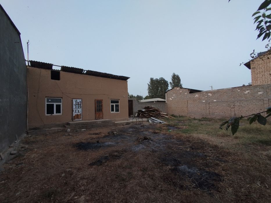 Srochna 5.5 sotix sotiladi