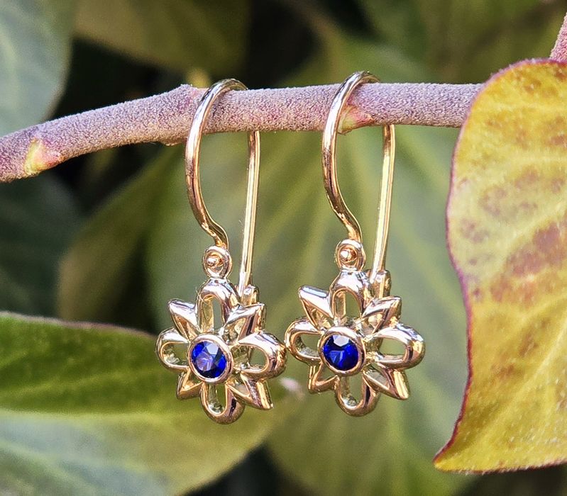 Cercei din aur galben cu safire naturale, handmade