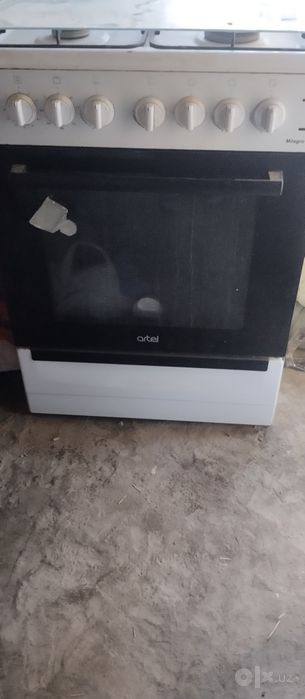 Gaz pilta sotiladi Artel xamma joyi ishlaydi  gazga xam tokka xam ishl