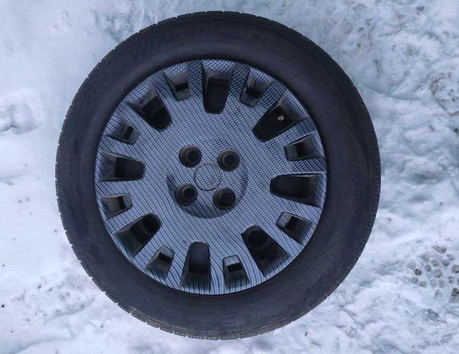 Продам зимние шины липучка 195/60/R15 с дисками 4 шт